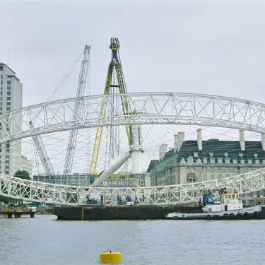 London Eye half erected