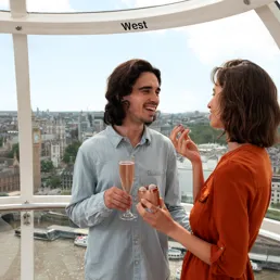 Couple in the Cupid's Pod at the London Eye
