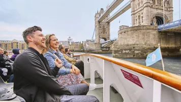 22747 Riverboat Tour 1A Friends Group 091 Rgb Ns LICENSED UNTIL JUN2025