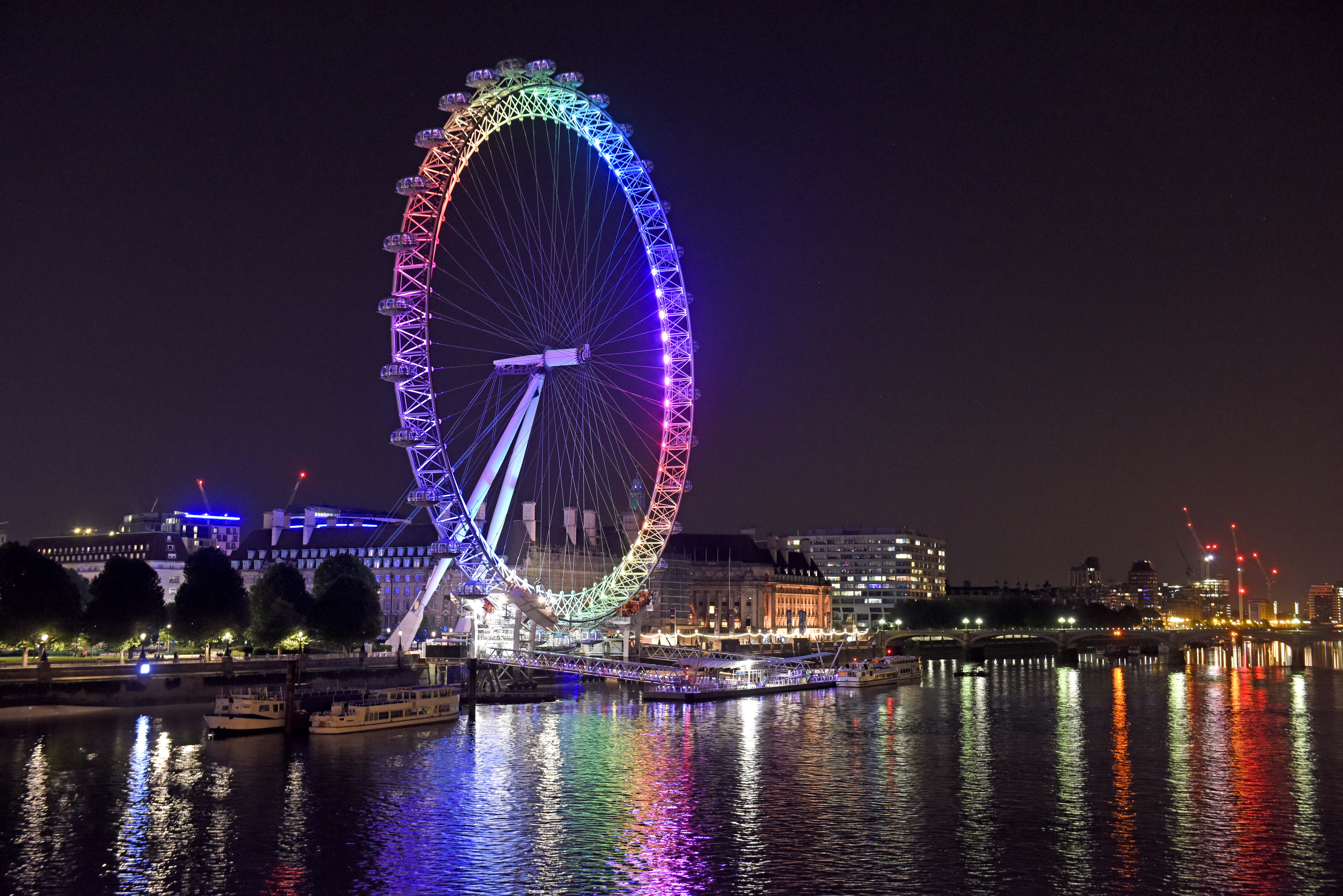 Thirty Two Pods Twenty Years One London Eye The London Eye   London Eye Pride Light Up 